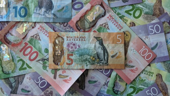 buy new zealand banknotes online